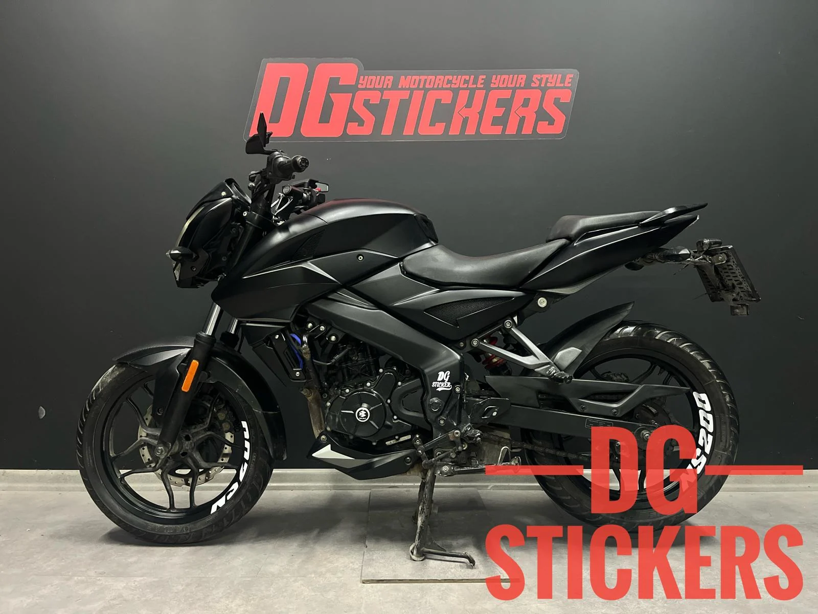 Bajaj Pulsar NS125 2014-2026 Mat Siyah kaplama seti