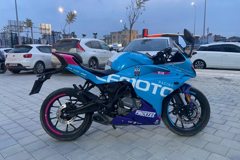 CFMOTO 250SR 2020-2025 CFMOTO Racing Turkuaz-Pembe kaplama seti